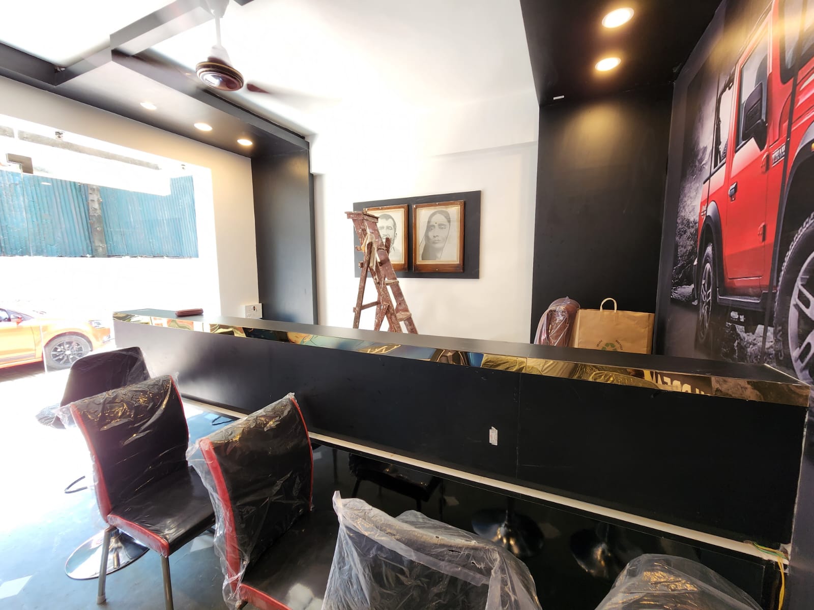 Carmint Showroom